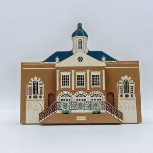 Sheila Wood House THE OLD EXCHANGE BUILDING Charleston, South Carolina 1990